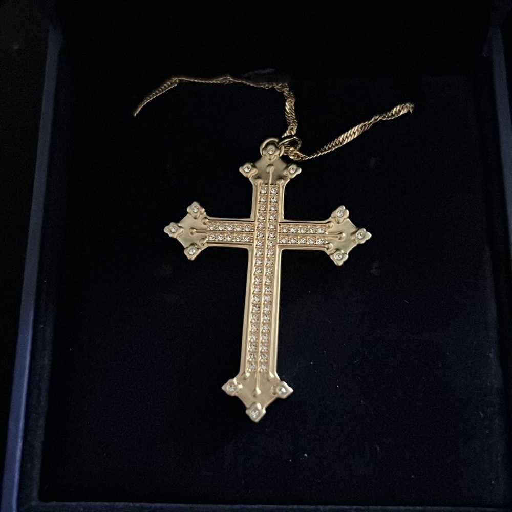 Swarovski Pirates of the Caribbean cross